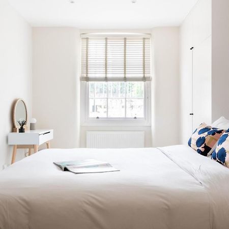The Chelsea Arms - Bright 3Bdr With Garden & Private Parking Lägenhet London Exteriör bild