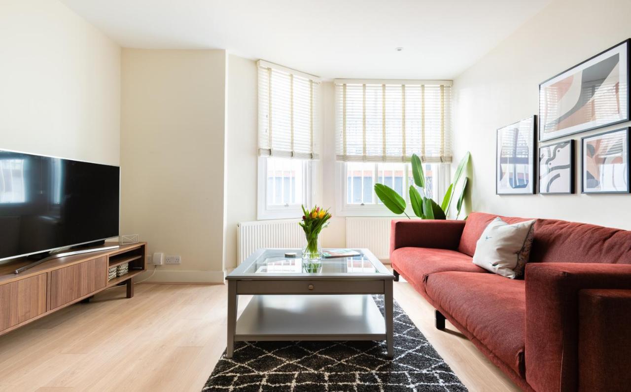 The Chelsea Arms - Bright 3Bdr With Garden & Private Parking Lägenhet London Exteriör bild